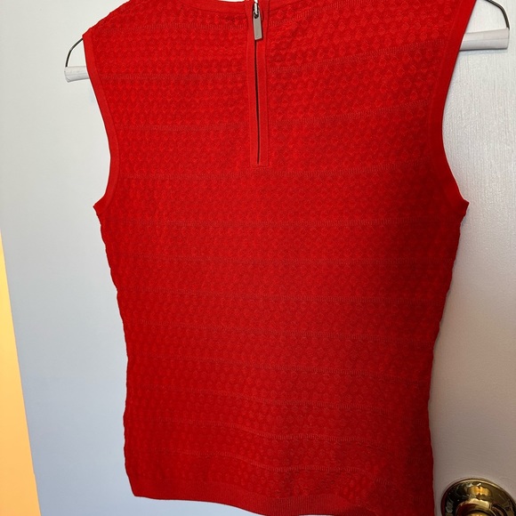 Cherry red Karen Millen textured knit shell - size 1 (US size 0) - Picture 3 of 3